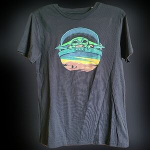 NWT! Star Wars Mandalorian t-shirt